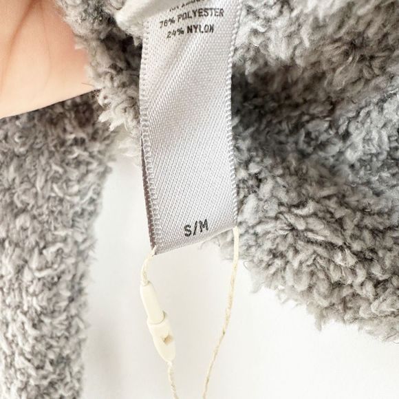 SKIMS Cozy Knit Wrap Top Gray Smoke Size Small Medium Fuzzy Long Sleeve NEW - Picture 10 of 16